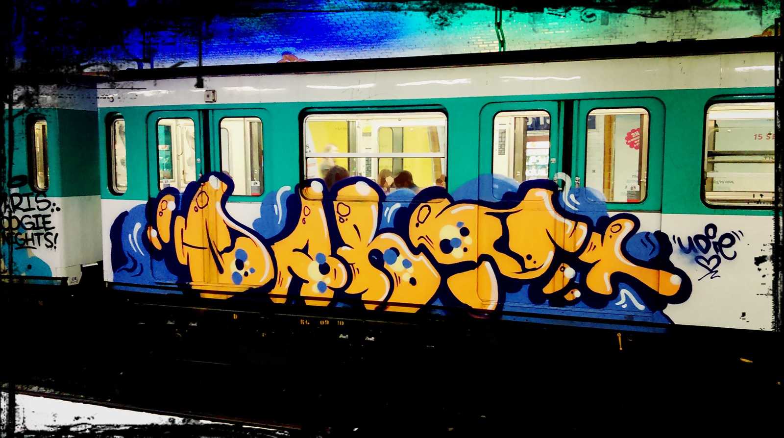 Paris: La Ligne 12 du métro – l’eldorado du graffiti parisien (2018)